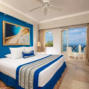 Blue Chairs Beachfront - Adults Only Отель